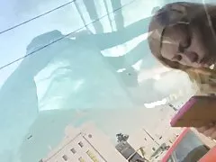 Подглядывание под юбки