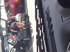 Юбка в супермаркет автостоянки. без трусиков