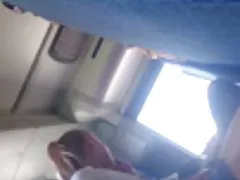 Проблескивая горн для 2 горячих подростков в автобусе часть1