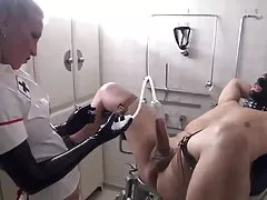 Женское Доминирование латекс кулак по cezar73