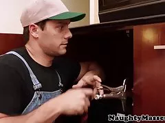 Жирная Клэр дамы любит грубый массаж бурения