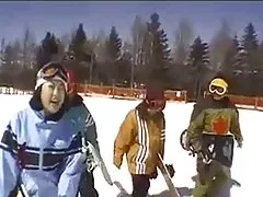Азиатский секс поездка на 2 девочки-по packmans