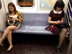 NYC метро вуайерист азиатские девушки