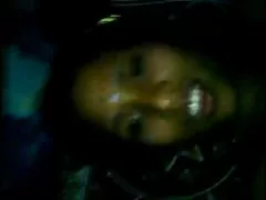 Индийский Дези девушка получает сиськи нажата