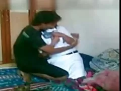 Старое видео азиатских студентов