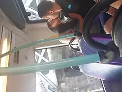 На автобусе