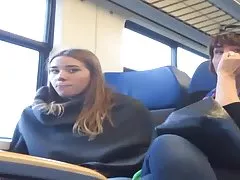 Девушка с жаждой глазами видит, я играл с моим выпуклость