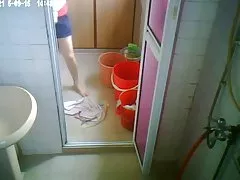 Зрелые, порно ролики жена муж смотрит принимая душ