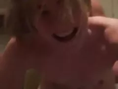 Муж смотрит его жена получить fucked в задницу - анальный серии