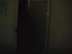 Сторожит жена шлюха