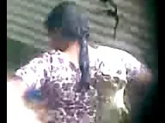 Дези индийский тетушка принимая ванна Скрытая Камера