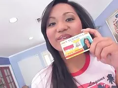 Азиатский hottie на роликах