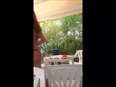 Осел на море
