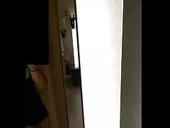 Мигает в раздевалке