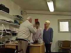 Горячие красотки с старик