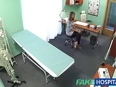 Fakehospital Сексуальная домохозяйка обманывает муженек с ее доктором