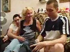 Российская мама