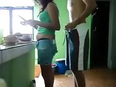 Получение печати молодых в кухне