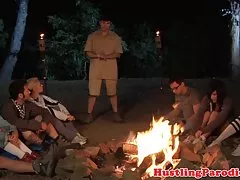 Сара sloanes выживания ебут на улице