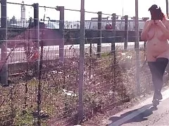 Наказание: ходьба голые на улице