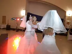 Сексуальный танец невесты