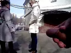 Гребаная hot dickflash (Весна в Москве)