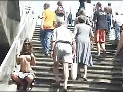 Сексуальный общественный малыш