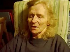 Старая бабушка мастурбировать 75 лет