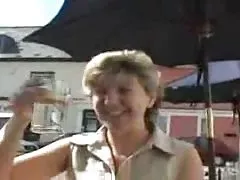 Сара онлайн порно девственность Великобритании, день в знаменитый Восточный англиканскую город