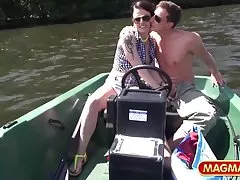 Магма фильм пикник на гребной лодке