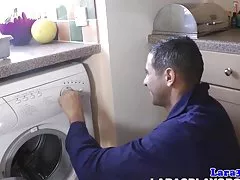 Порно видео зрелых свингеров ИФОМ facialized после слива насоса сантехников